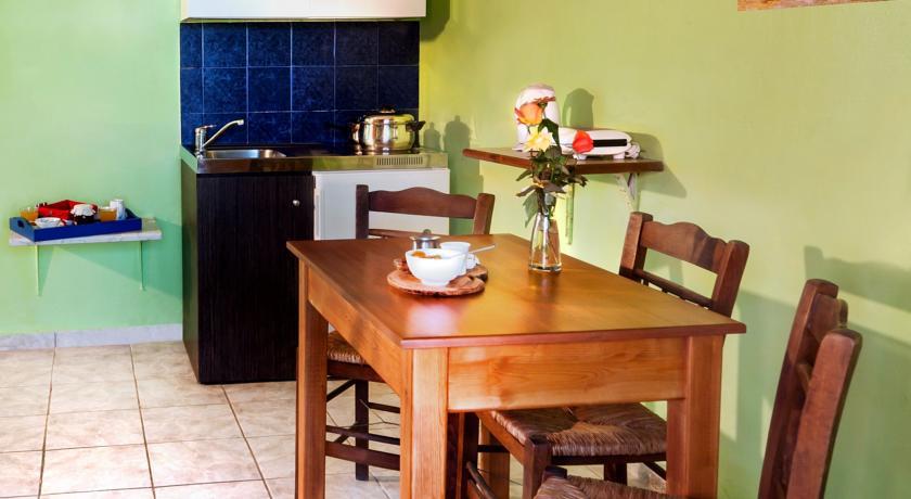 Haroula Apartments Sidárion Habitación foto